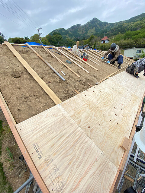 施工中
