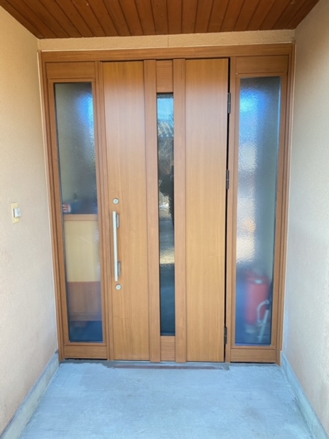 【2022年1月】玄関ドア改修工事　東御市