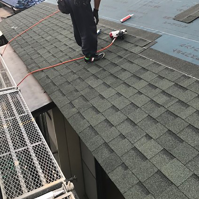 屋根雨樋工事　施工中